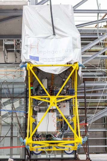 HEPHAESTUS cable robot platform #1